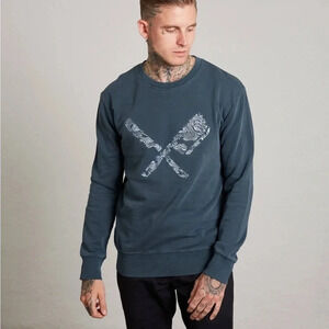NWT DISTORTED PEOPLE Dragon Blades Ornament Steel Blue Crewneck Sweater